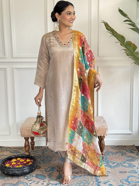 Kurti - Floral Embroidered Kurta Set