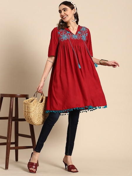 Kurti - Floral Embroidered Kurti